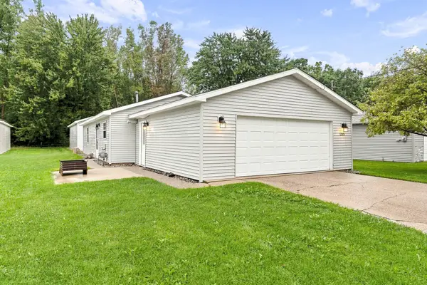 12973 Roughys Drive, Wayland, MI 49348