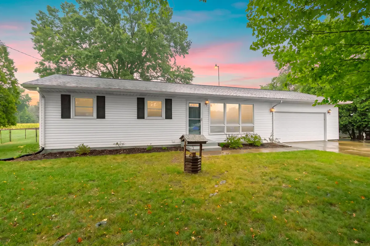 10541 S Sprinkle Road, Vicksburg, MI 49097 - #1