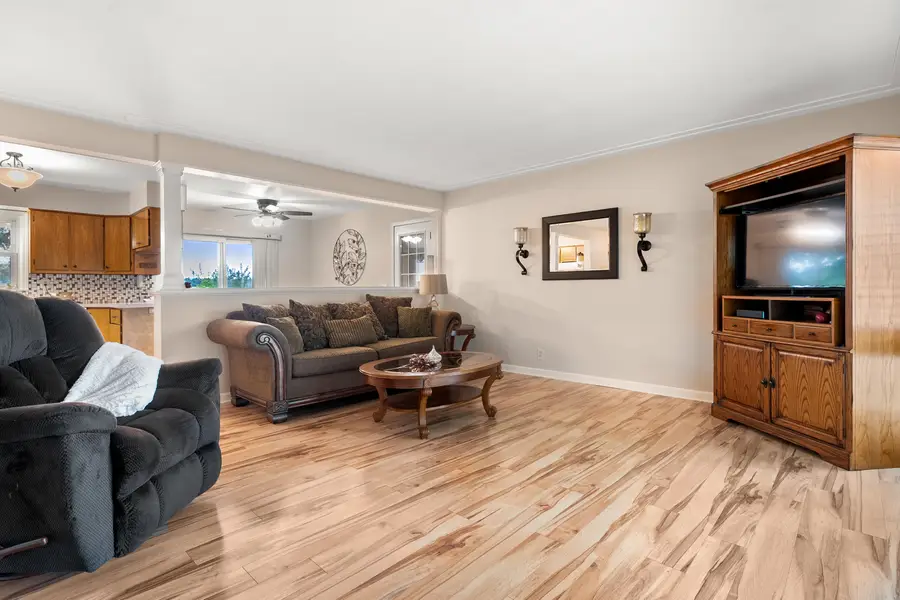 10541 S Sprinkle Road, Vicksburg, MI 49097 - #2