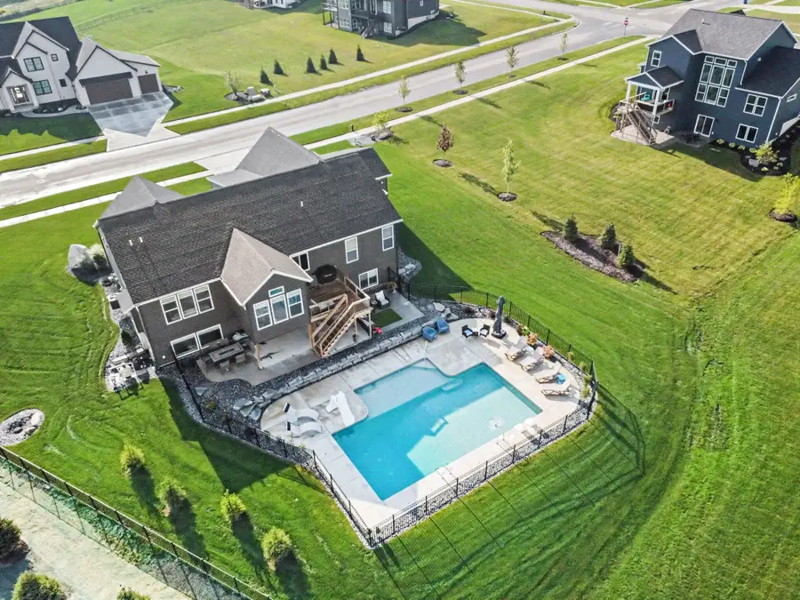 8025 Erie Drive Sw, Byron Center, MI 49315 - #2