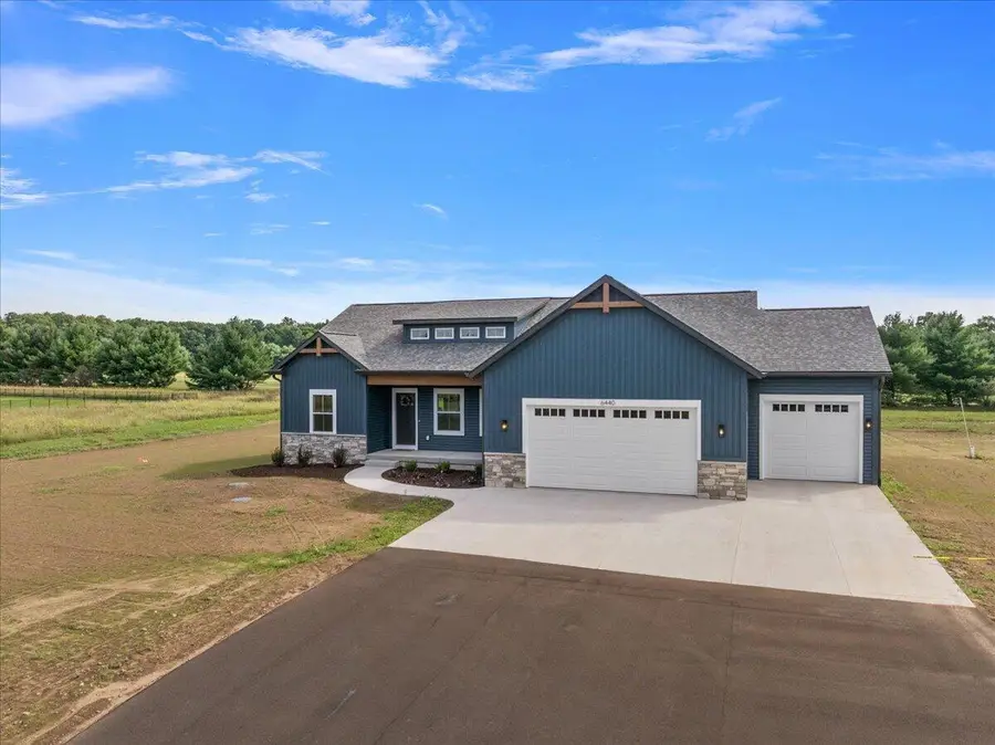 6440 17 Mile Road Ne, Cedar Springs, MI 49319 - #2