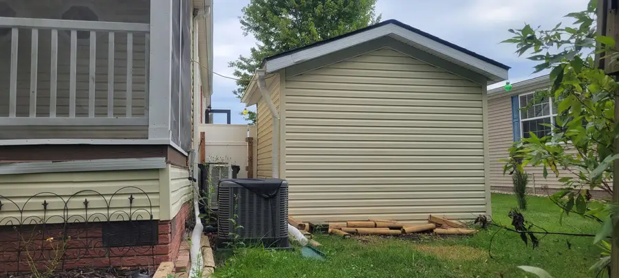 11054 Wood Run Circle, South Lyon, MI 48178 - #2