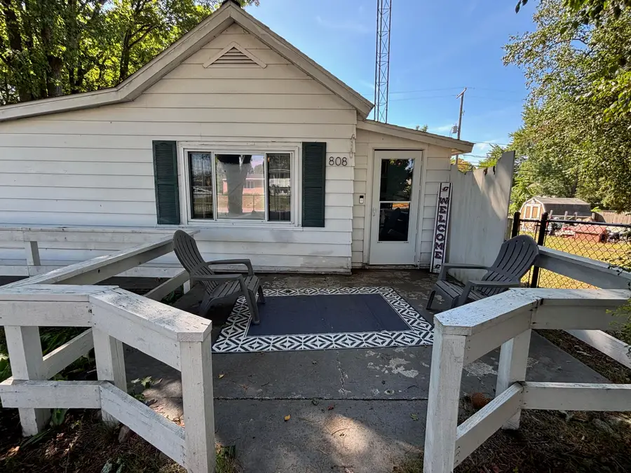 808 Anderson Street, Ludington, MI 49431 - #2