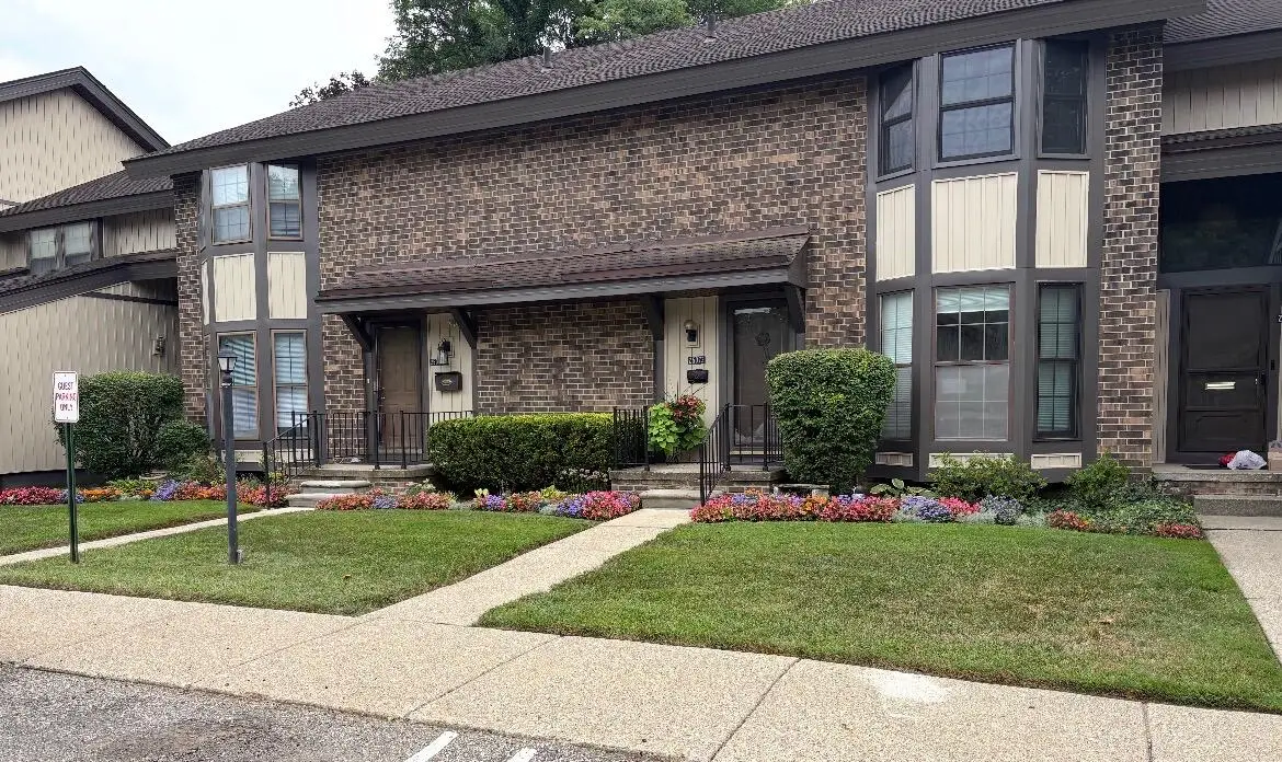 25073 Oakbrooke Drive, Southfield, MI 48033 - #1