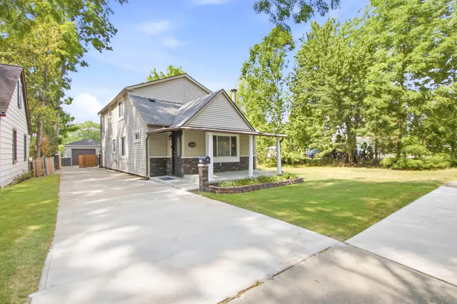 6655 Berwyn Street, Dearborn Heights, MI 48127 - #2