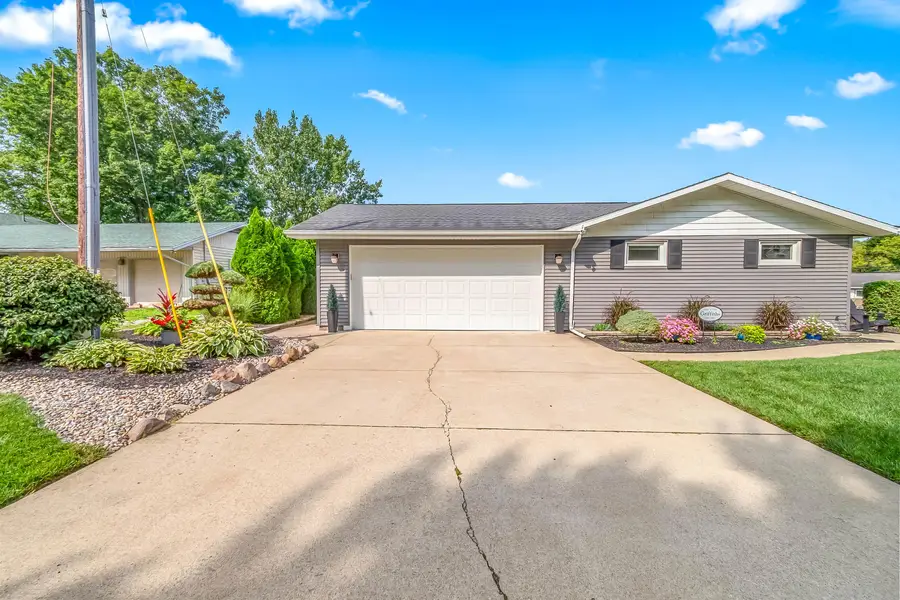 745 Wright Street, Jonesville, MI 49250 - #3