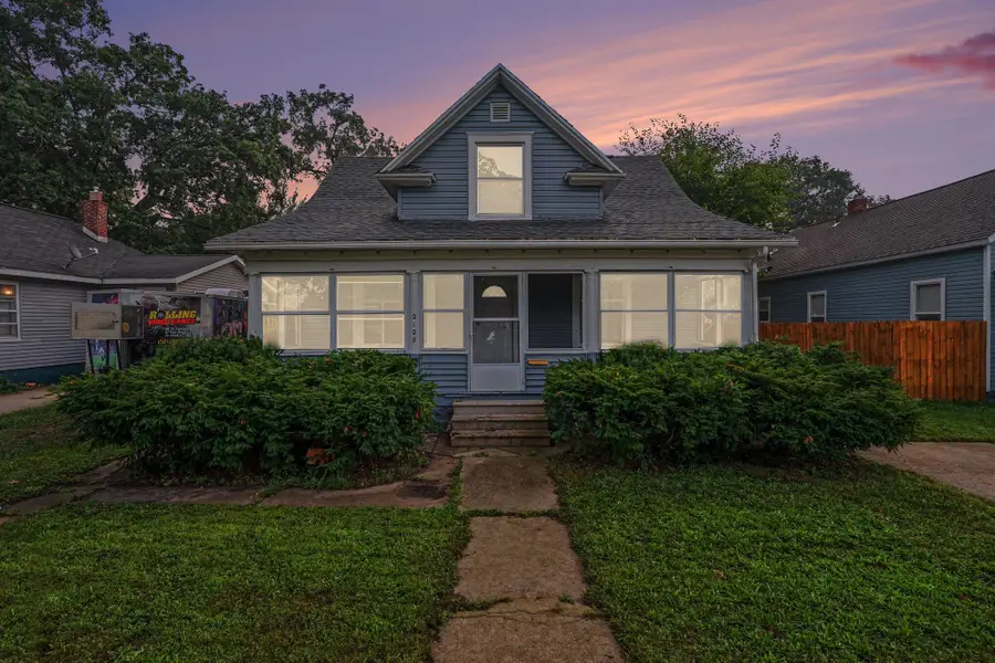 2128 Hoyt Street, Muskegon Heights, MI 49444 - #2