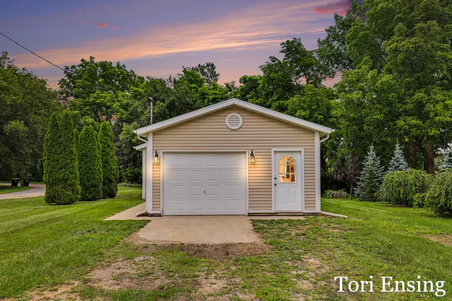 326 N Mills Street, Greenville, MI 48838 - #2