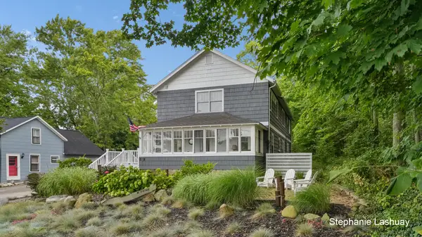 450 Culver Street, Saugatuck, MI 49453