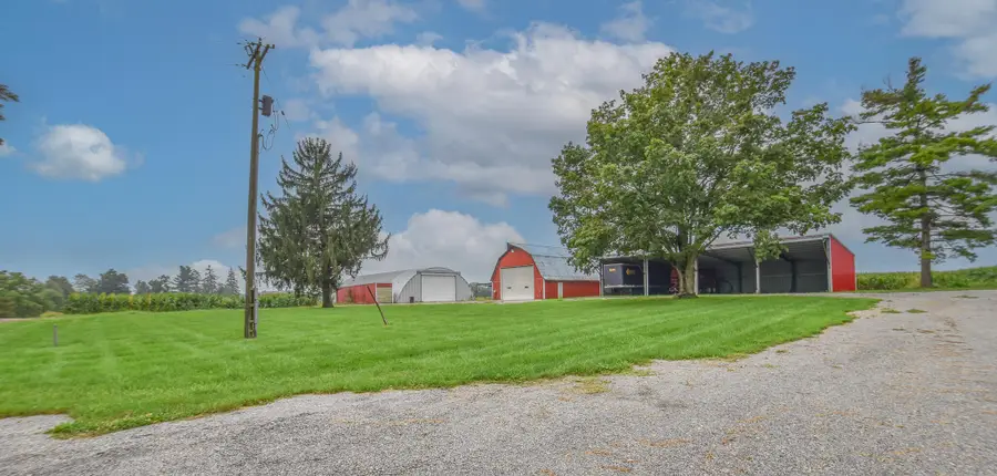 8820 S Lake Pleasant Road, Hillsdale, MI 49242 - #3