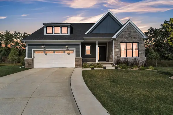 628 Pine Circle, Ann Arbor, MI 48105