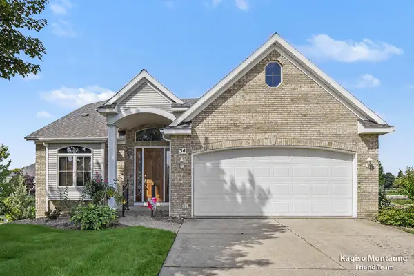 34 Regal Court, Zeeland, MI 49464