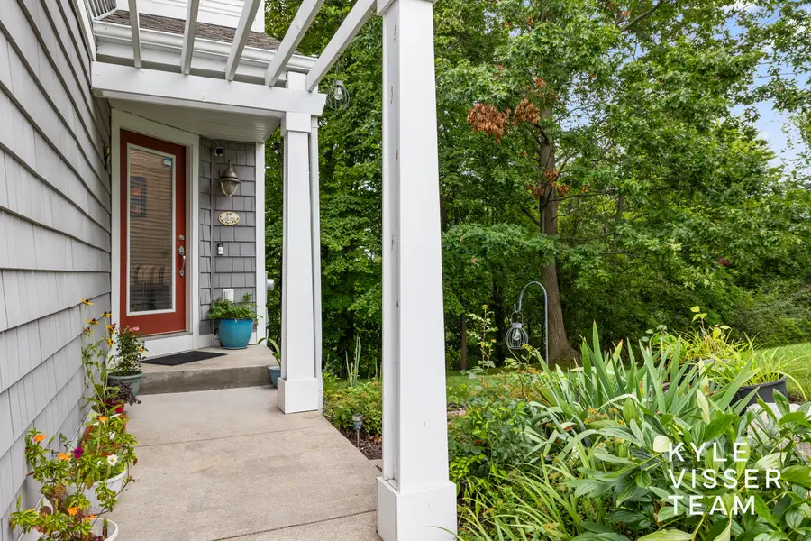 816 Pinnacle Run Drive Se #21, Grand Rapids, MI 49546 - #2