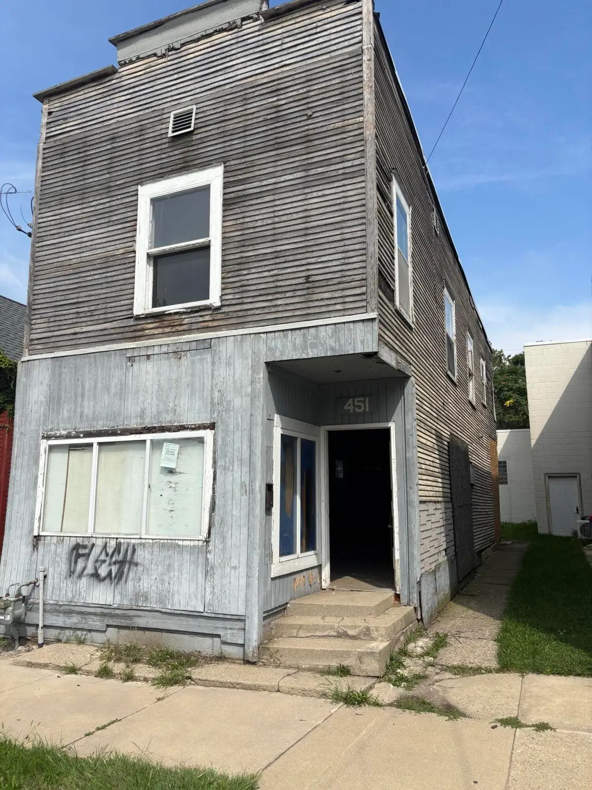 451 Carrier Street Ne, Grand Rapids, MI 49505 - #1