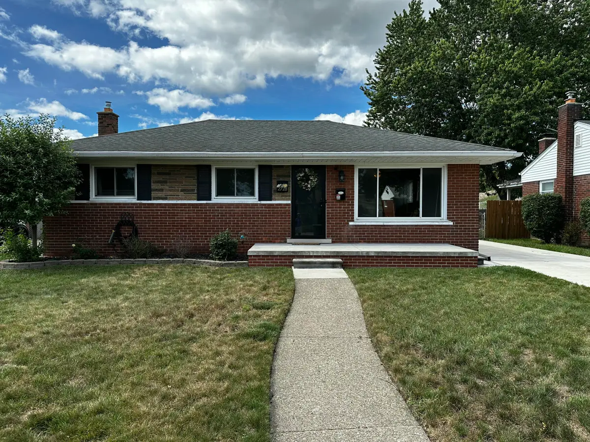 2728 Pinetree Drive, Trenton, MI 48183 - #1