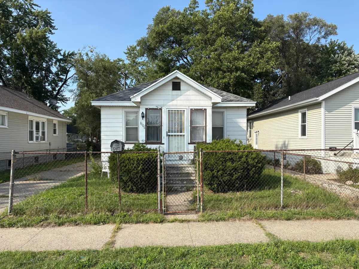 1106 E Laketon Avenue, Muskegon, MI 49442 - #1