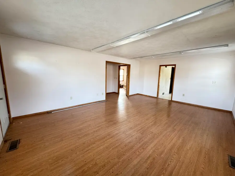 304 E South Street, Athens, MI 49011 - #2