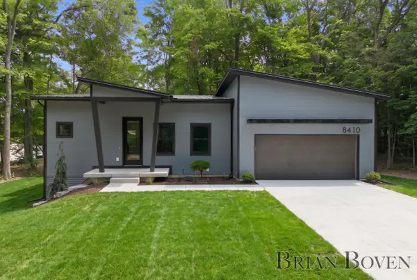 8410 Brower Avenue Ne, Rockford, MI 49341