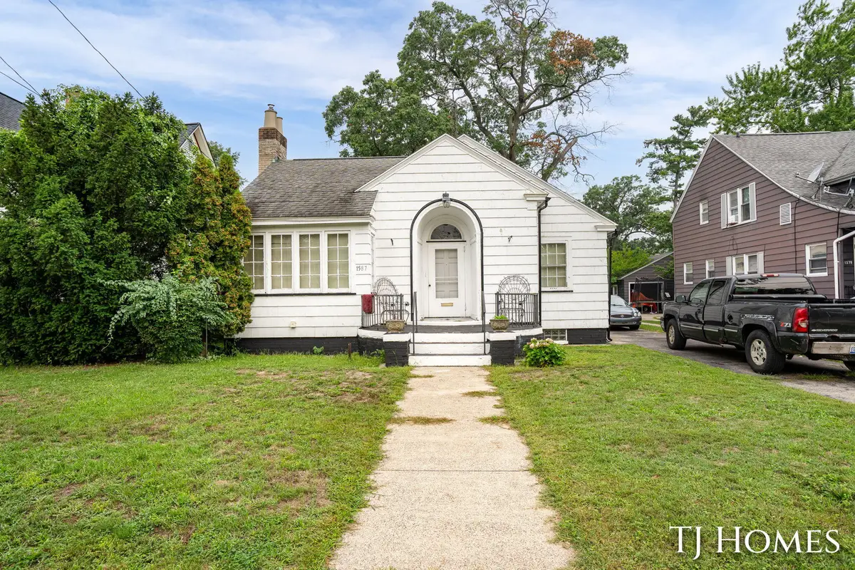 1587 Peck Street, Muskegon, MI 49441 - #1
