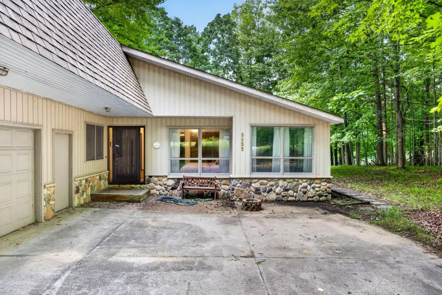 9855 Golf Port Drive N, Stanwood, MI 49346 - #3