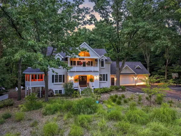 3029 Dunes Valley Path, Stevensville, MI 49127