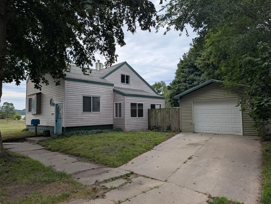 504 Adams Street, Ludington, MI 49431 - #3