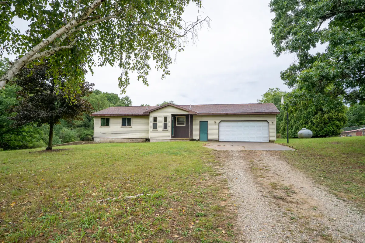 12344 Podunk Avenue Ne, Greenville, MI 48838 - #1