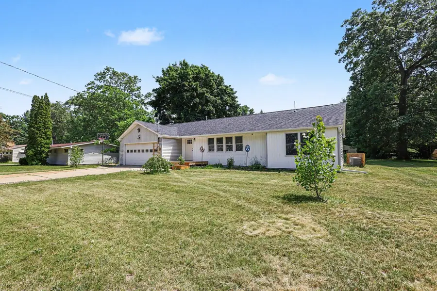 965 Victor Avenue, Muskegon, MI 49445 - #2