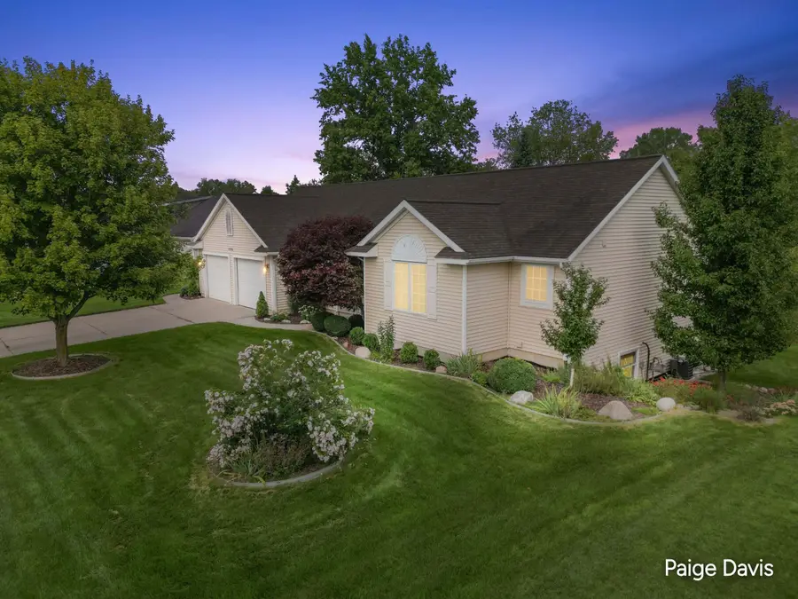 4596 Cider Wood Drive Nw, Grand Rapids, MI 49534 - #2