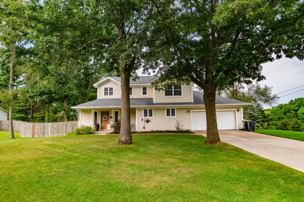 765 Chadds Ford Way, Kalamazoo, MI 49009