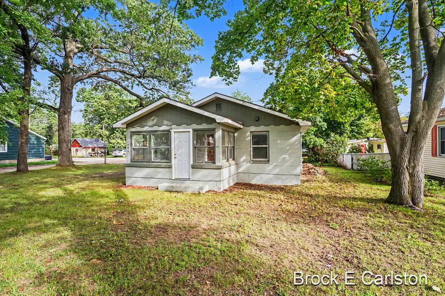 1756 Marquette Avenue, Muskegon, MI 49442 - #2