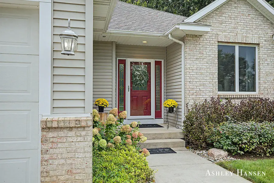 8289 Tiffany Avenue Ne, Rockford, MI 49341 - #2