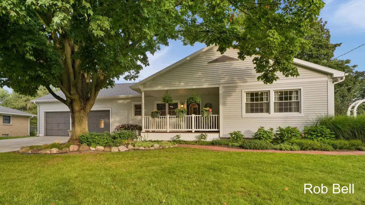 631 Evergreen Street, Jenison, MI 49428 - #1