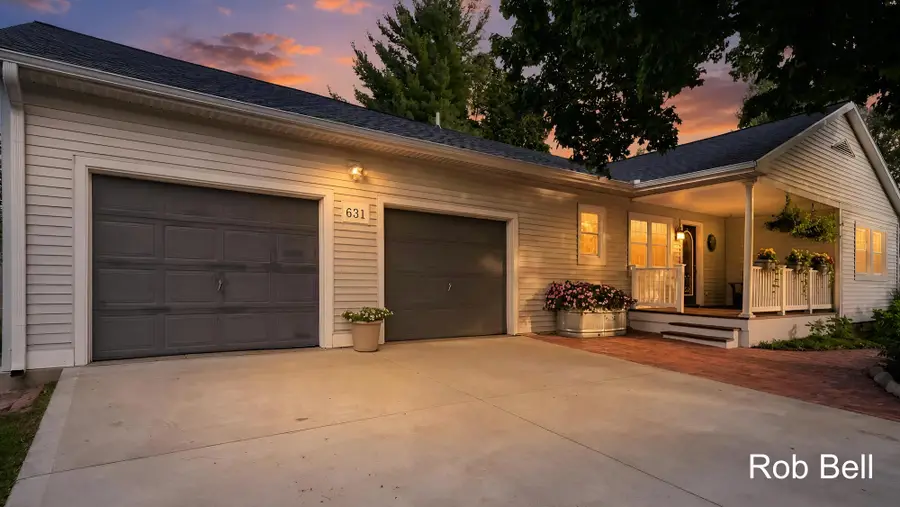 631 Evergreen Street, Jenison, MI 49428 - #3