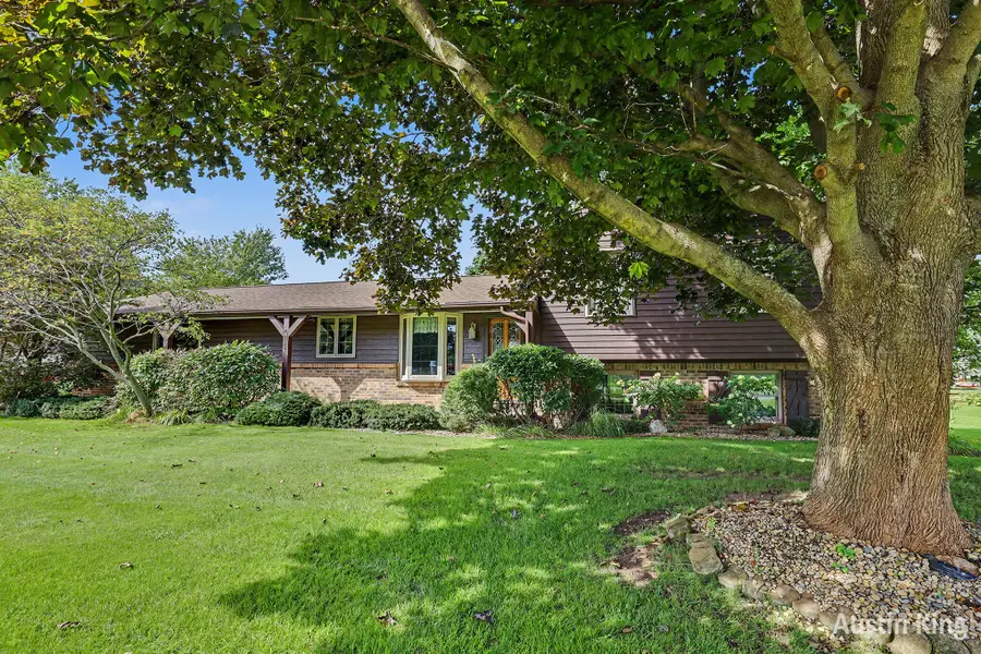 411 4th Street, Cedar Springs, MI 49319 - #3