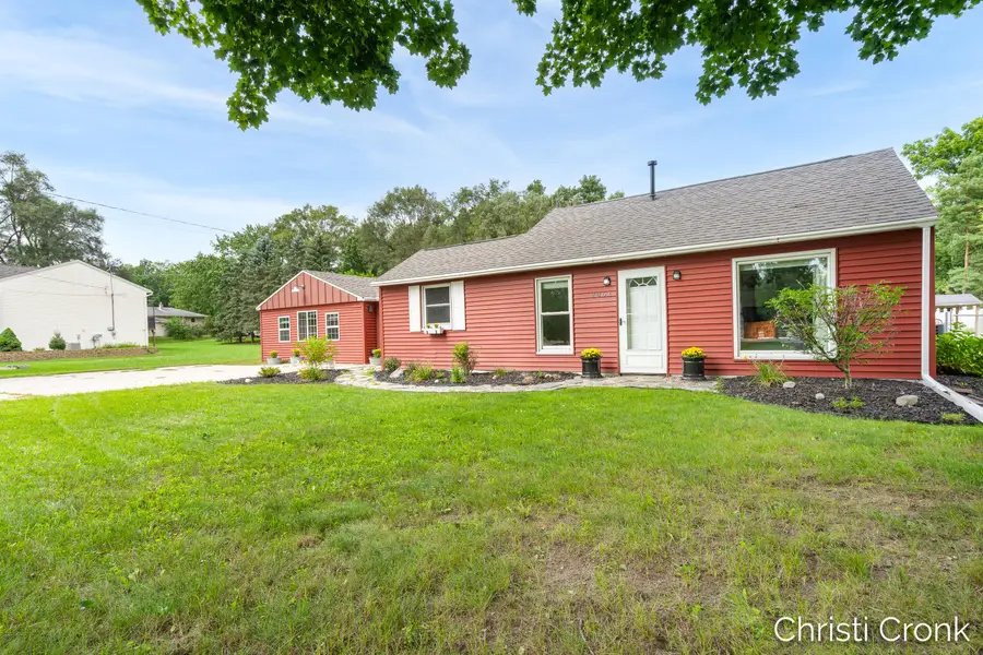 2461 Rogue River Road Ne, Belmont, MI 49306 - #2