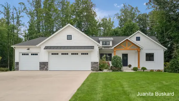 5392 Eaglepass Drive, Hudsonville, MI 49426