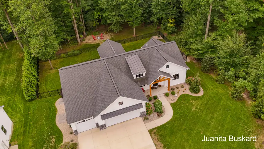 5392 Eaglepass Drive, Hudsonville, MI 49426 - #2