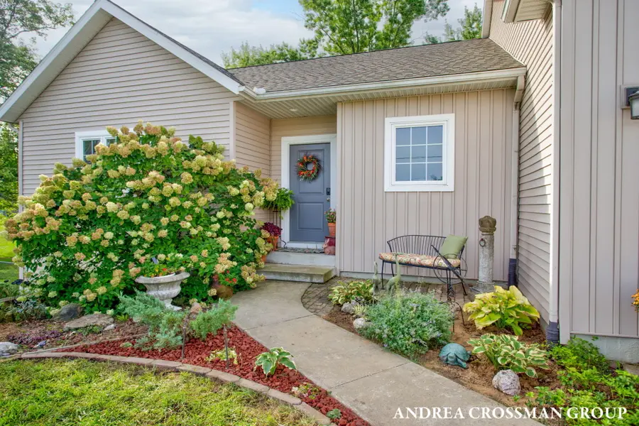 1094 68th Street Se, Grand Rapids, MI 49508 - #3