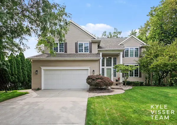 3315 Falcon Ridge Drive Ne, Grand Rapids, MI 49525