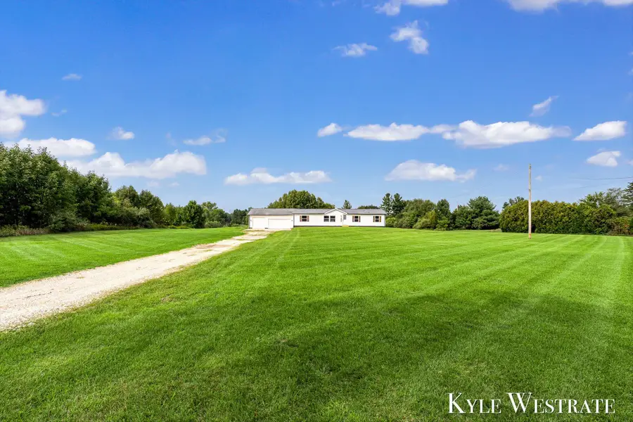 13745 Steffensen Street Ne, Gowen, MI 49326 - #3