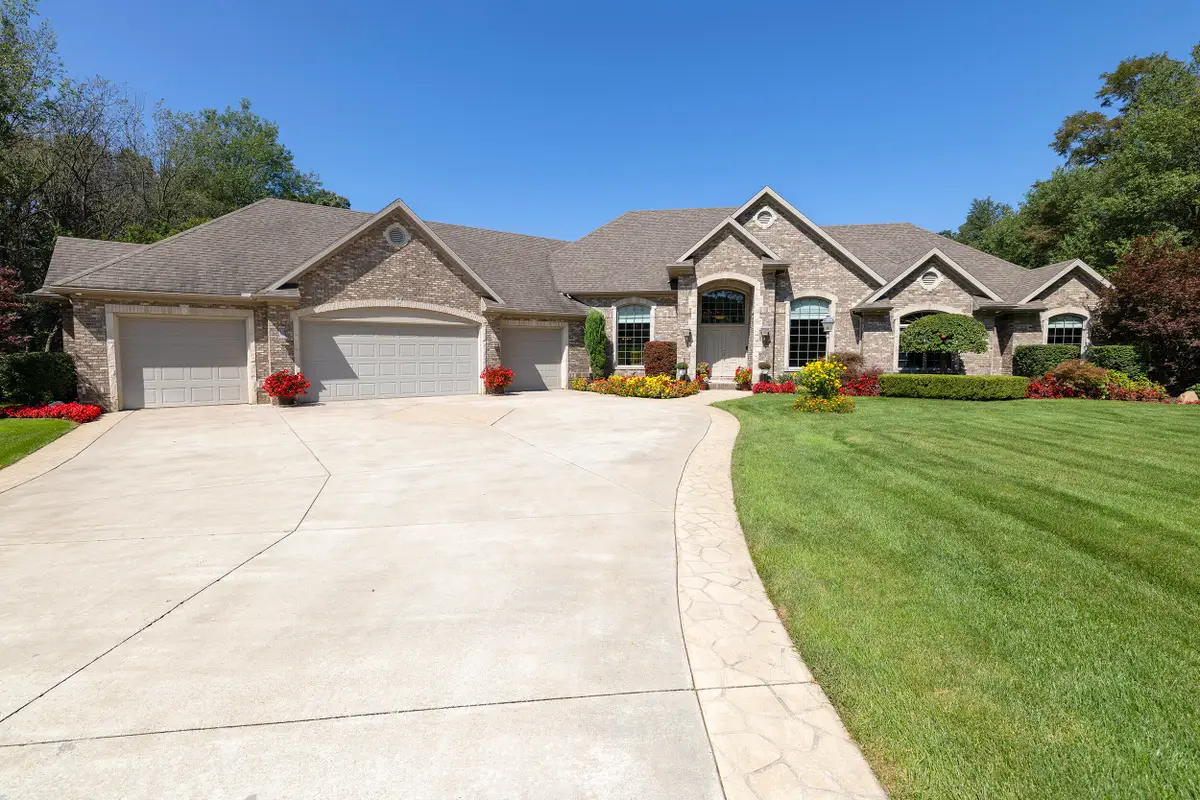 33117 Lake Forest Court, Niles, MI 49120 - #1