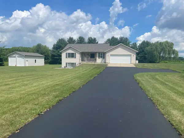 10660 Duncan Lake Avenue Se, Caledonia, MI 49316