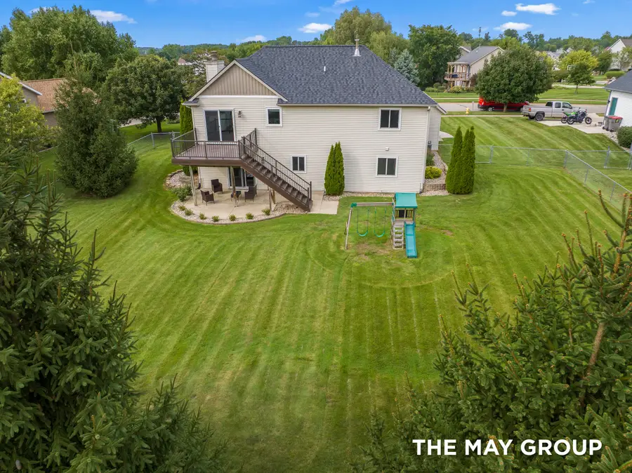 2021 Orchard Ridge Drive Nw, Grand Rapids, MI 49534 - #2