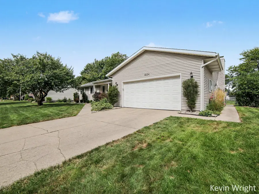 1234 Kloap Road, Muskegon, MI 49441 - #2