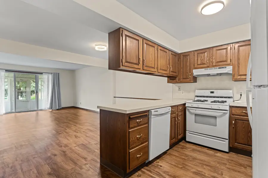 5784 Leisure South Drive Se, Kentwood, MI 49548 - #2