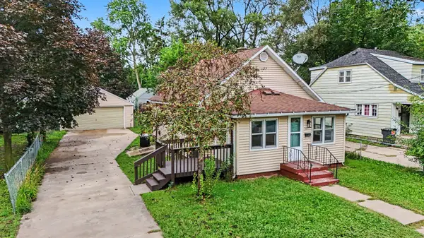 251 Crown Street Sw, Wyoming, MI 49548