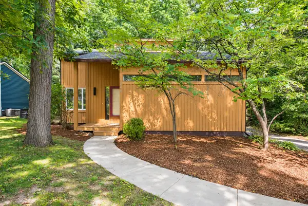 1044 Sunset Road, Ann Arbor, MI 48103