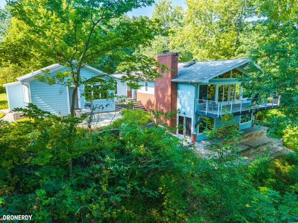 2500 Roncy Road, Benton Harbor, MI 49022
