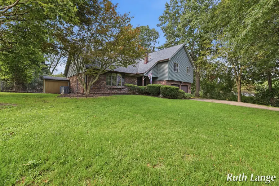 247 Trickovic Lane, Battle Creek, MI 49014 - #2